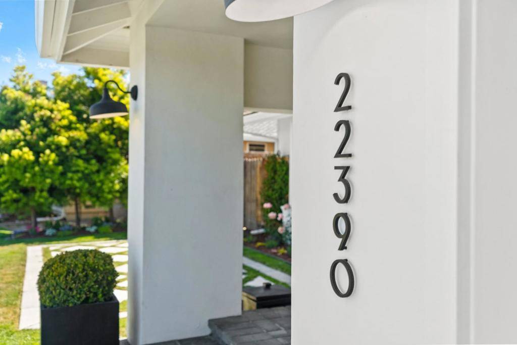 Salinas, CA 93908,22390 Ortega DR