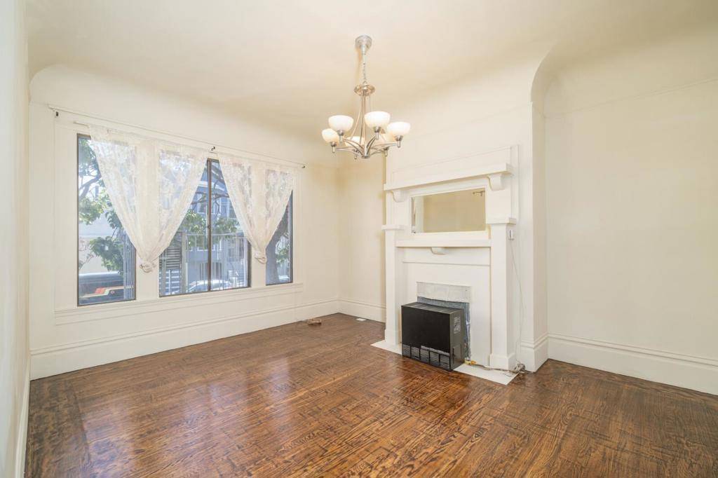 San Francisco, CA 94118,751753 8th AVE