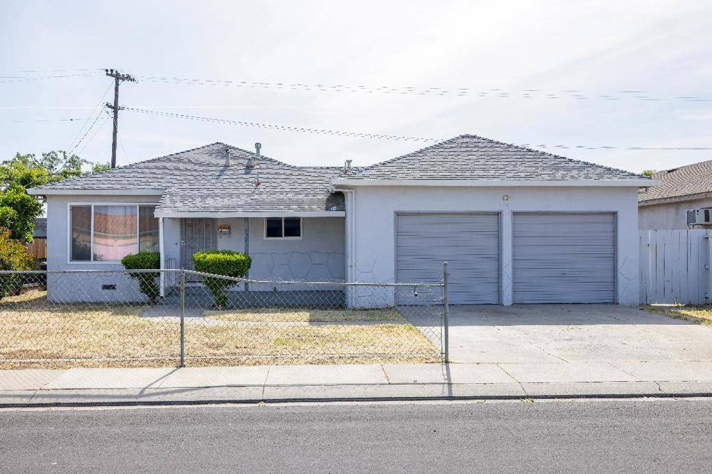 Manteca, CA 95336,432 COWELL AVE
