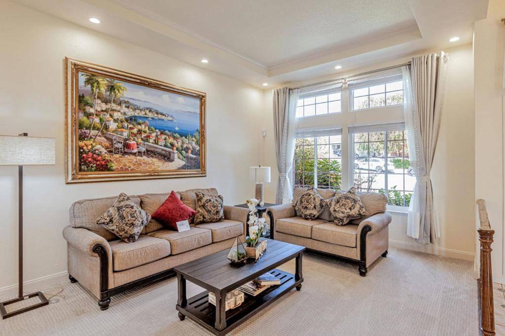 Castro Valley, CA 94552,6318 Boone DR