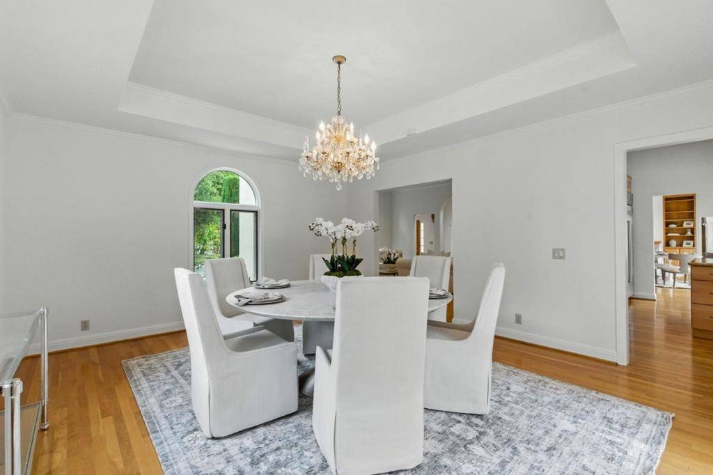 Los Altos Hills, CA 94022,14210 Berry Hill CT