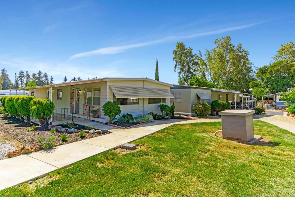 Concord, CA 94518,2097 Dalis DR