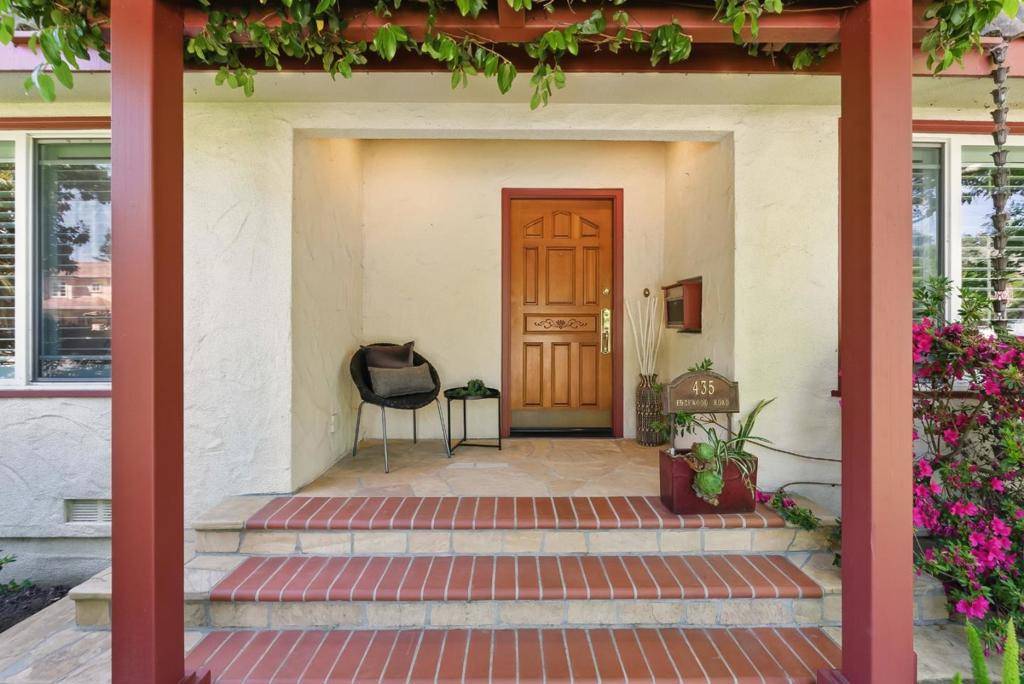 Redwood City, CA 94062,435 Edgewood RD