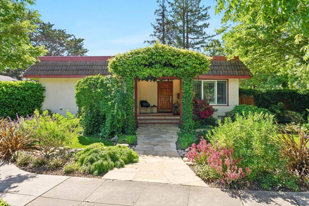 Redwood City, CA 94062,435 Edgewood RD