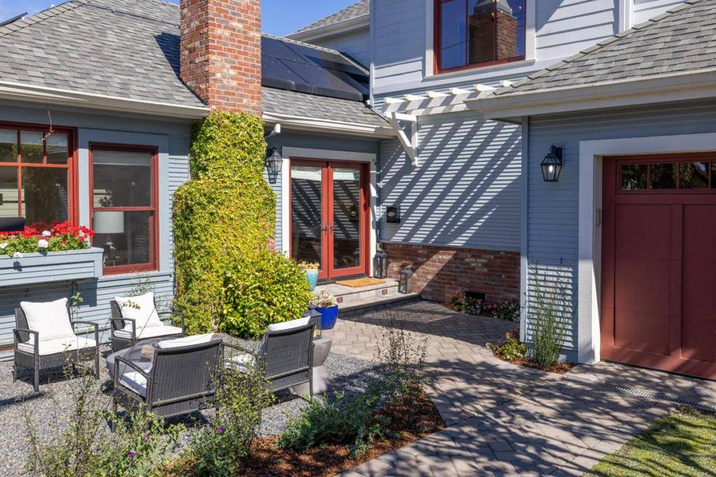 Pacific Grove, CA 93950,155 12th ST