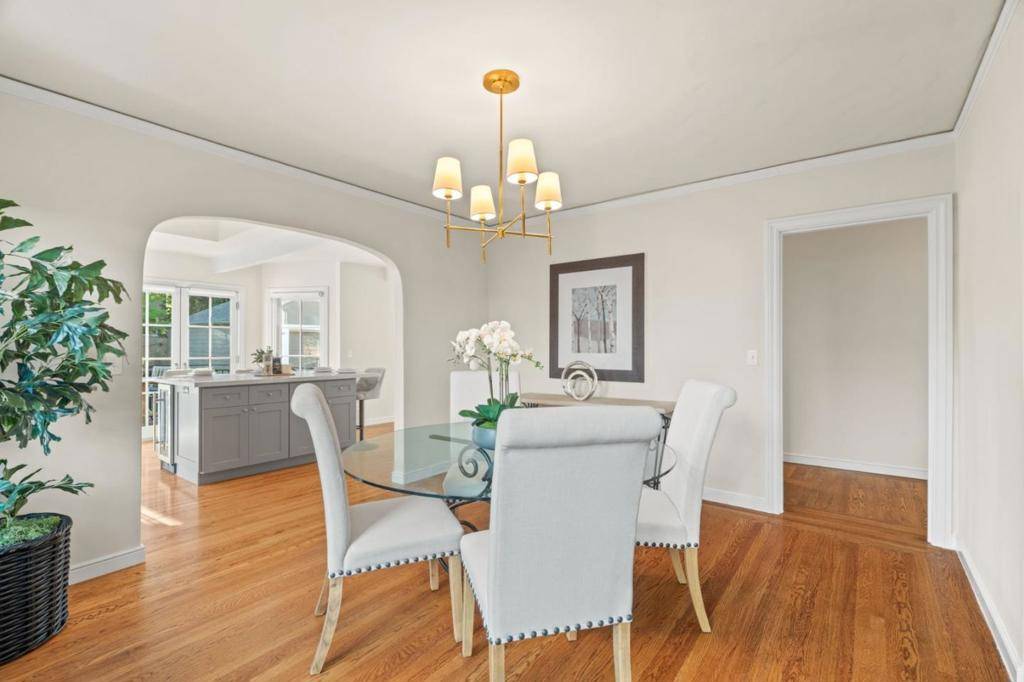 Burlingame, CA 94010,1547 Columbus AVE