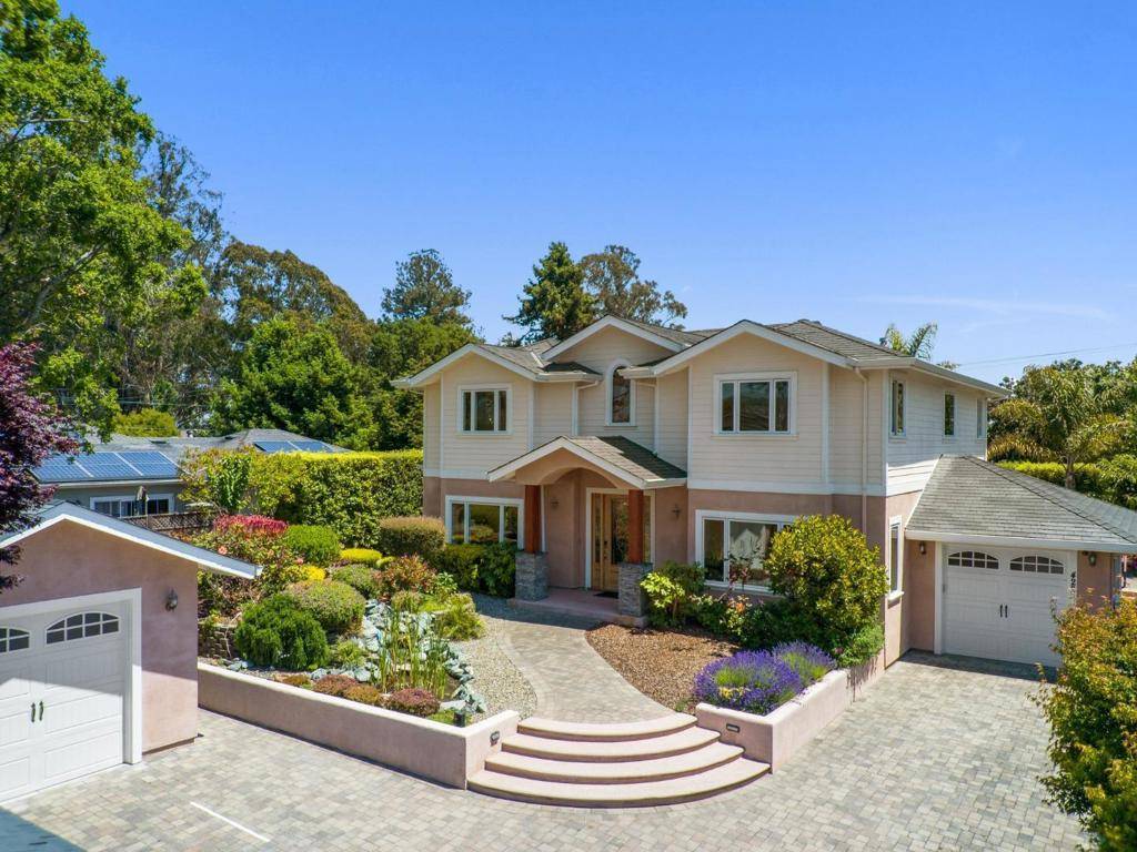 Capitola, CA 95010,422 Mccormick AVE