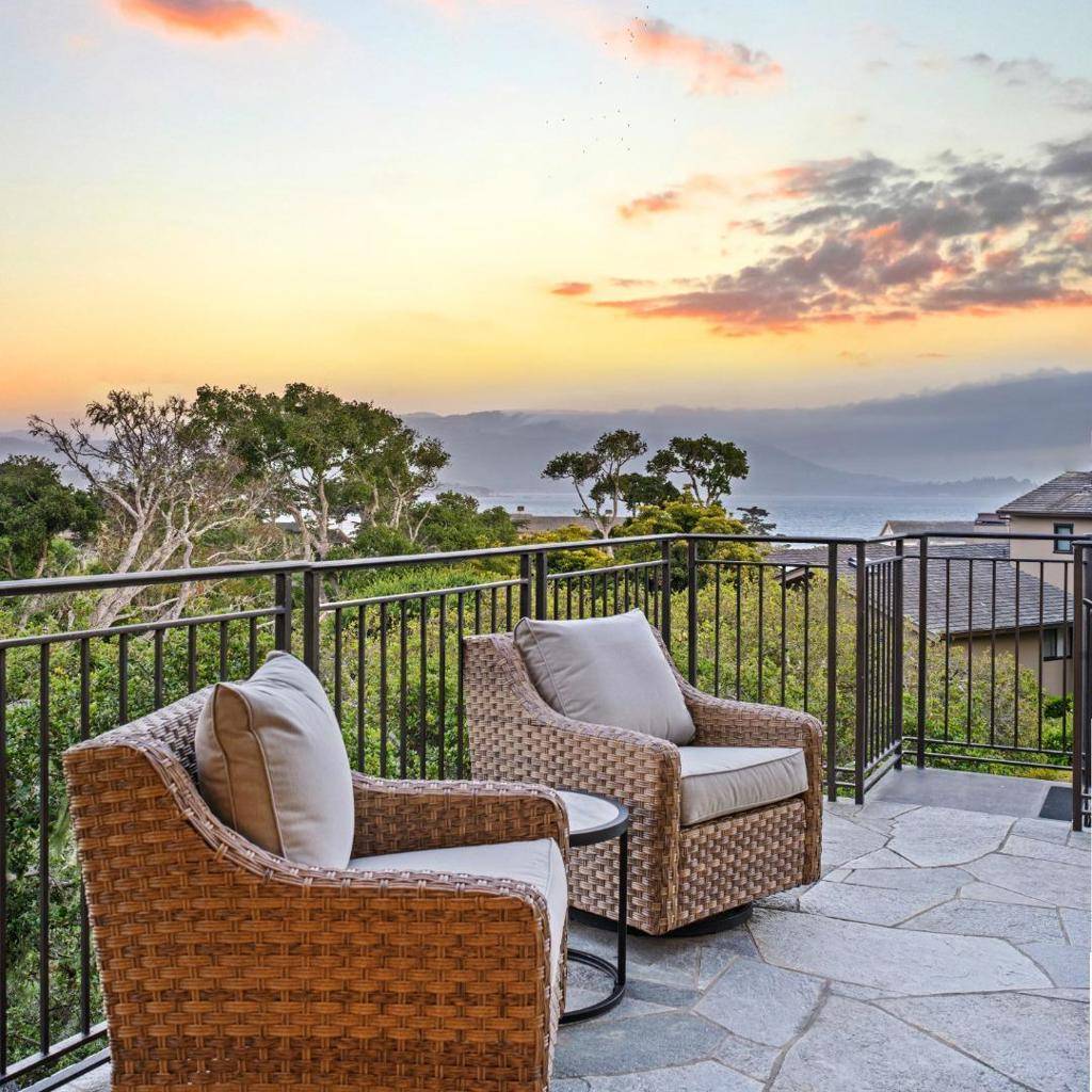 Pebble Beach, CA 93953,3307 17 Mile DR #4