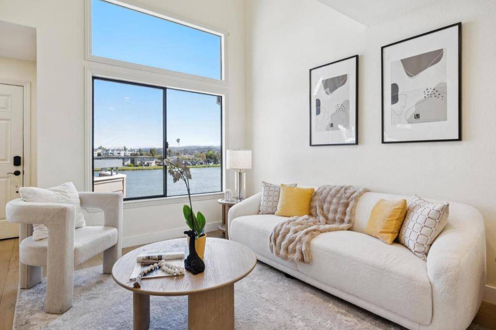 San Mateo, CA 94404,2309 Vista Del Mar