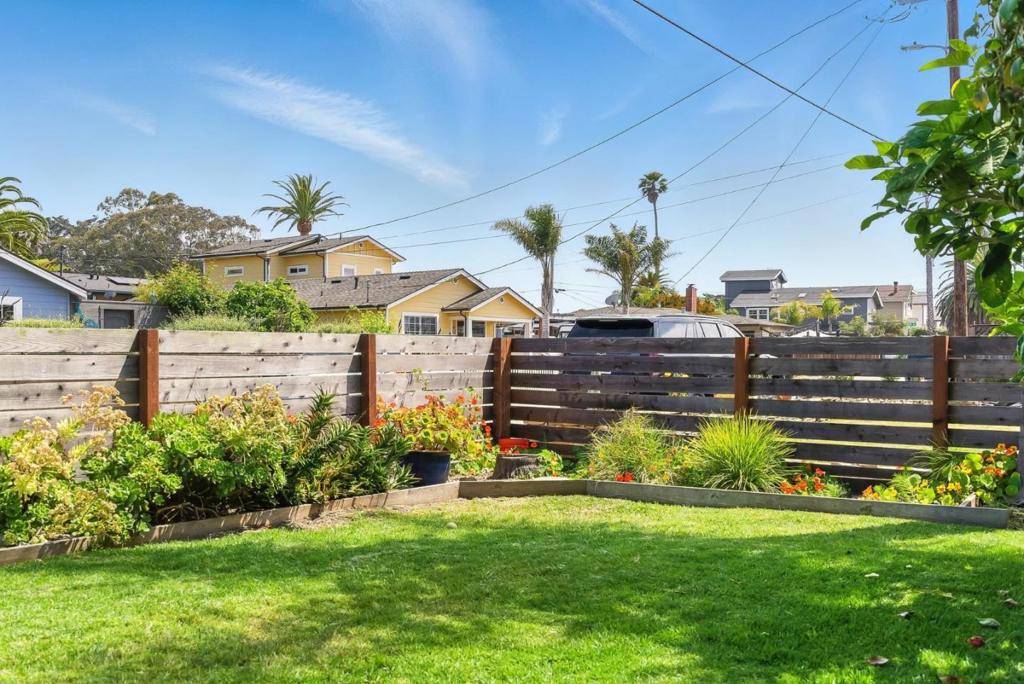 Santa Cruz, CA 95062,301 25th AVE