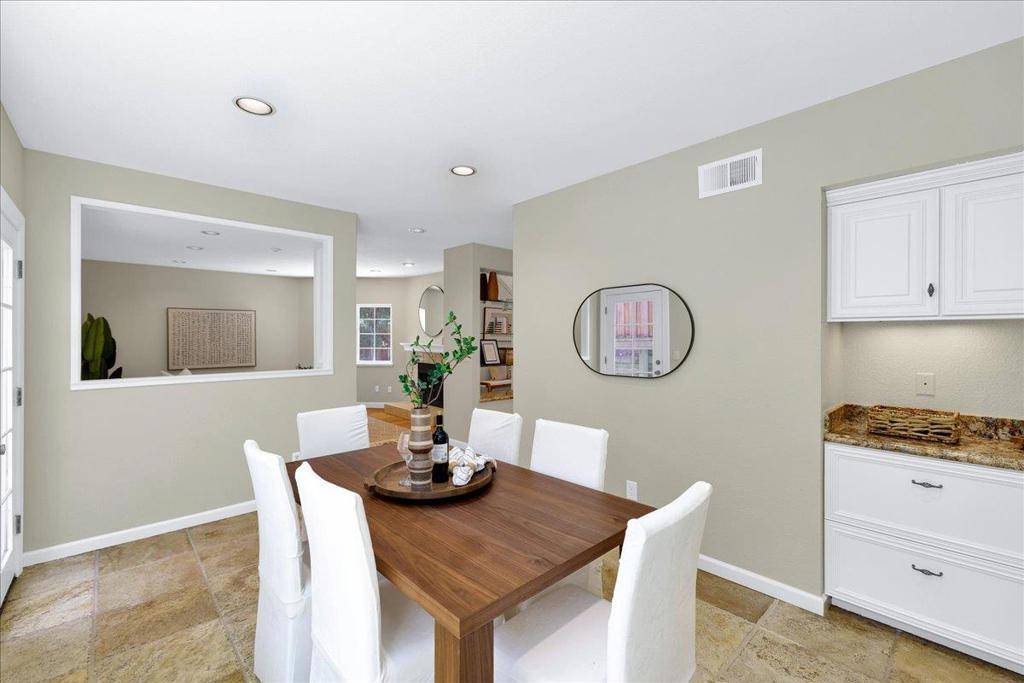 Saratoga, CA 95070,20486 Pierce RD