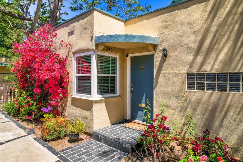 Palo Alto, CA 94306,250 Fernando AVE