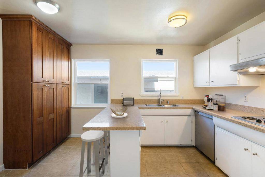 Daly City, CA 94015,139 Santa Paula DR