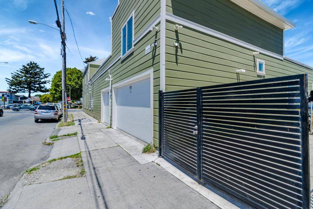 Oakland, CA 94603,1152 98th AVE