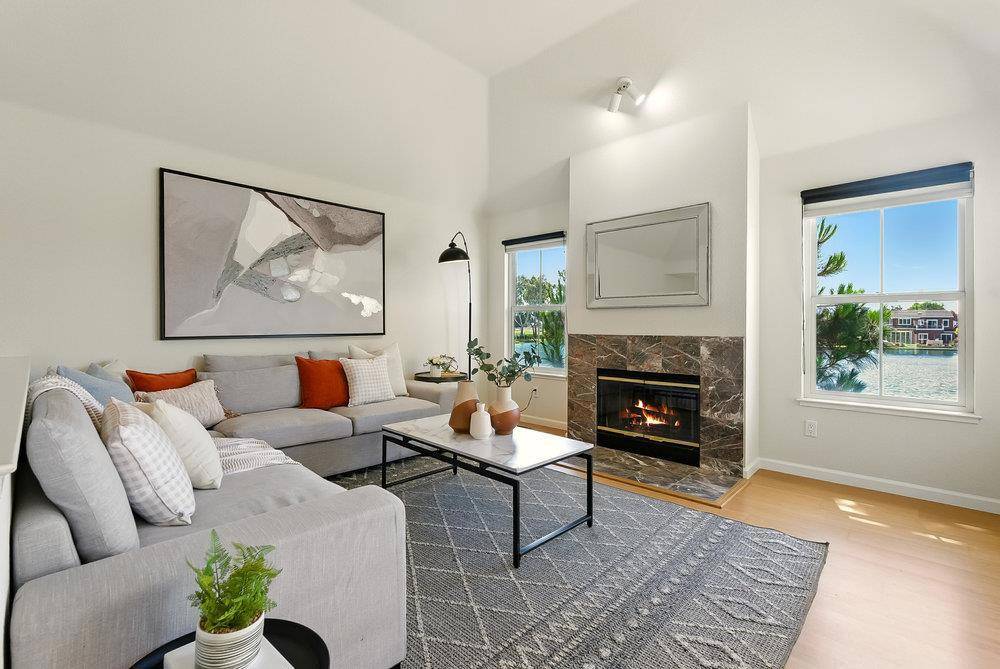 Foster City, CA 94404,1023 Rudder LN