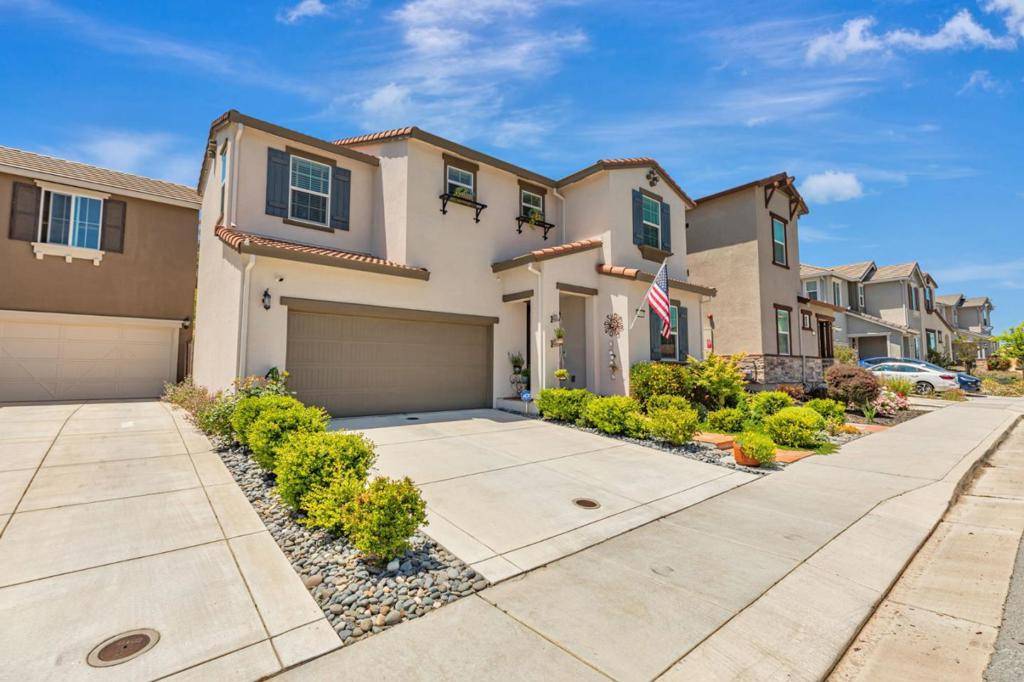 Gilroy, CA 95020,1300 Qualteri WAY