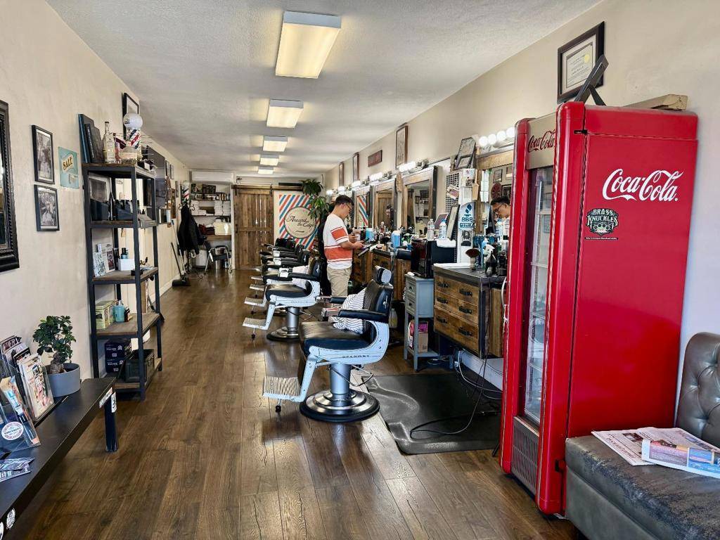San Mateo, CA 94403,E 25th AVE
