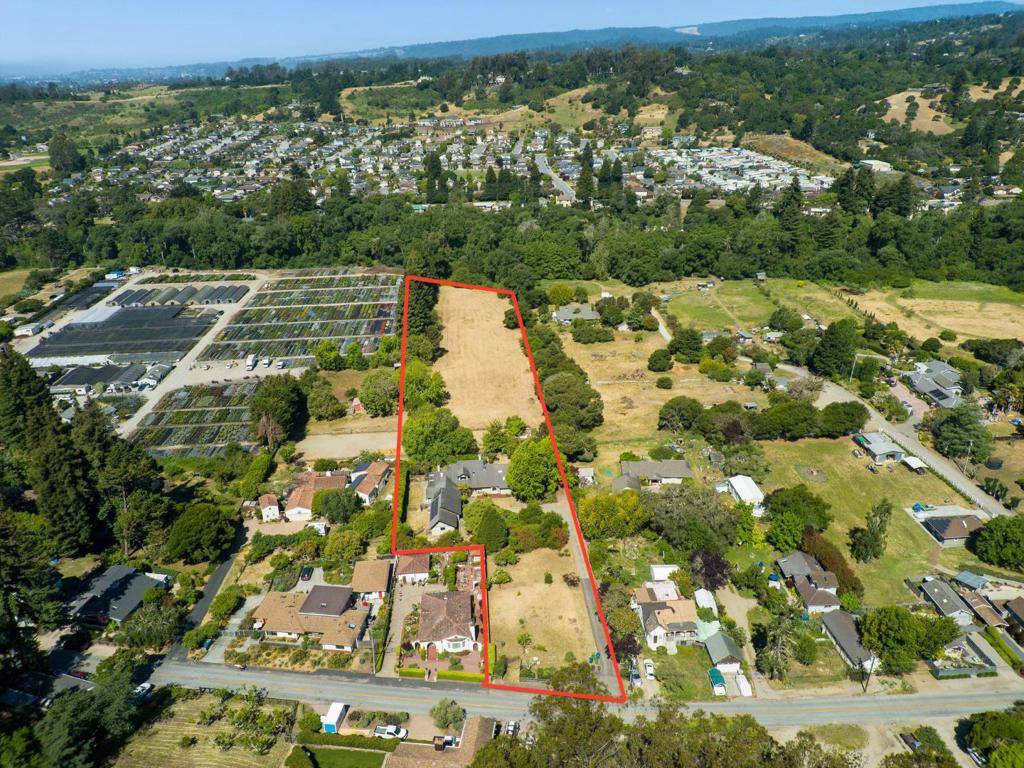 Soquel, CA 95073,3833 Cherryvale AVE