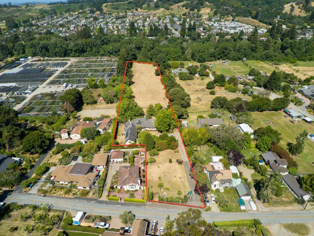 Soquel, CA 95073,3833 Cherryvale AVE
