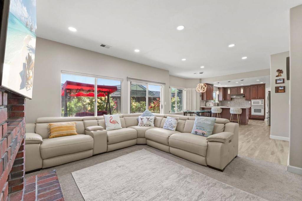 Fremont, CA 94536,38173 Canyon Oaks CT