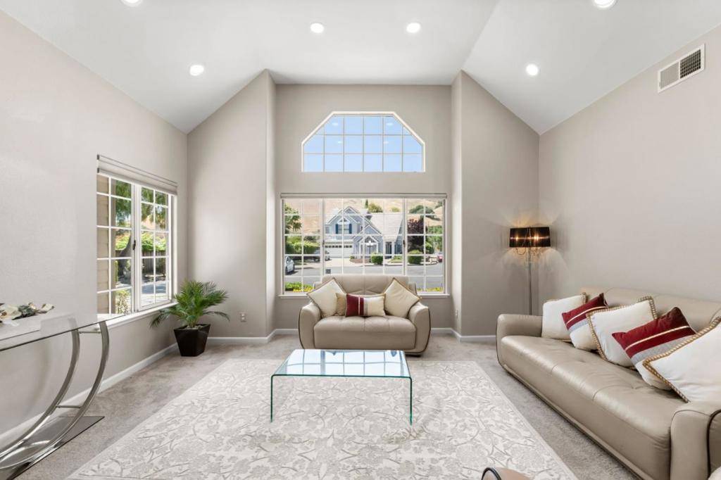 Fremont, CA 94536,38173 Canyon Oaks CT