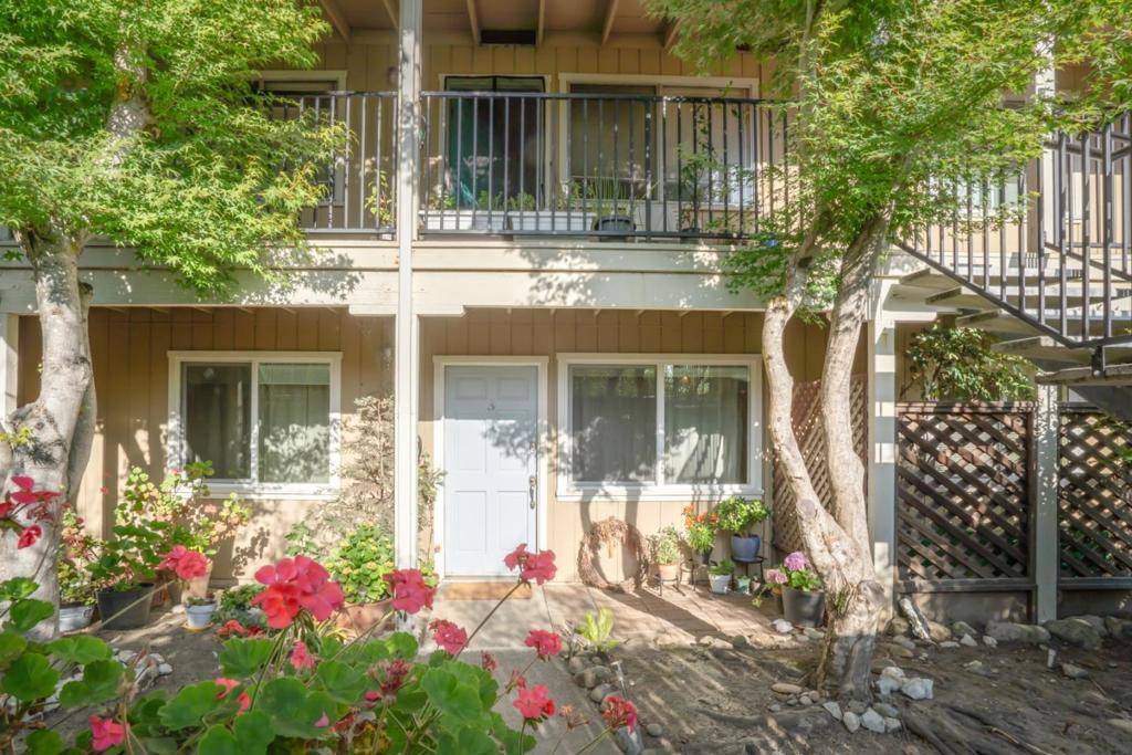 Santa Cruz, CA 95062,610 14th AVE #3