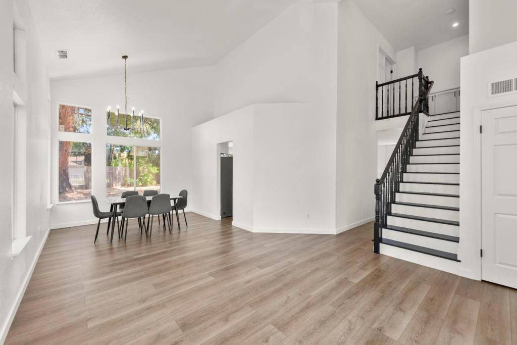 Elk Grove, CA 95758,6431 Canyon Creek WAY