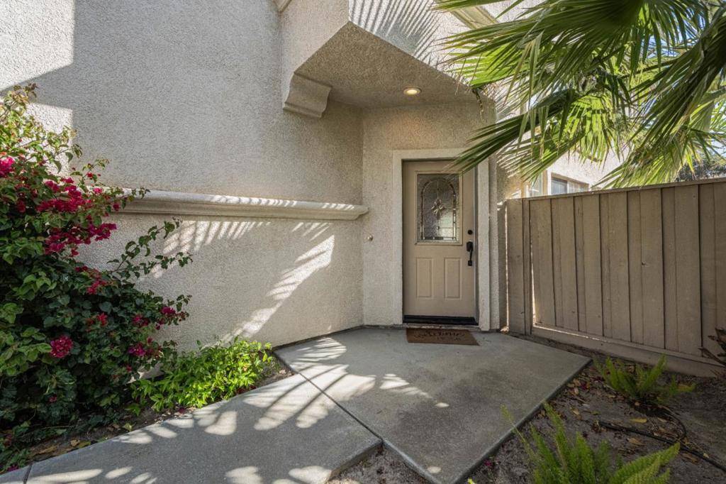 Salinas, CA 93908,27320 Bavella WAY