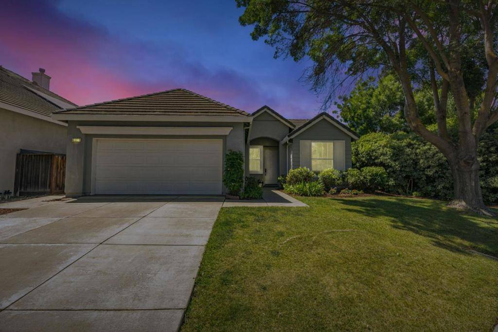 Tracy, CA 95304,2011 Superior CT