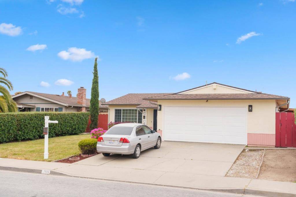 Salinas, CA 93906,556 Los Coches AVE