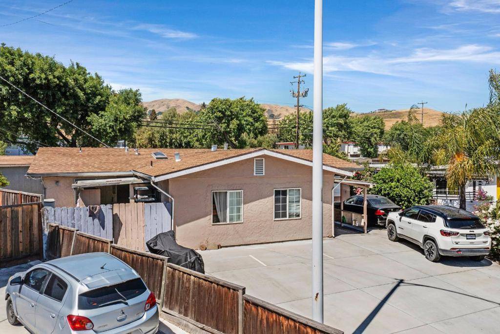 Milpitas, CA 95035,1549 Jupiter Way WAY