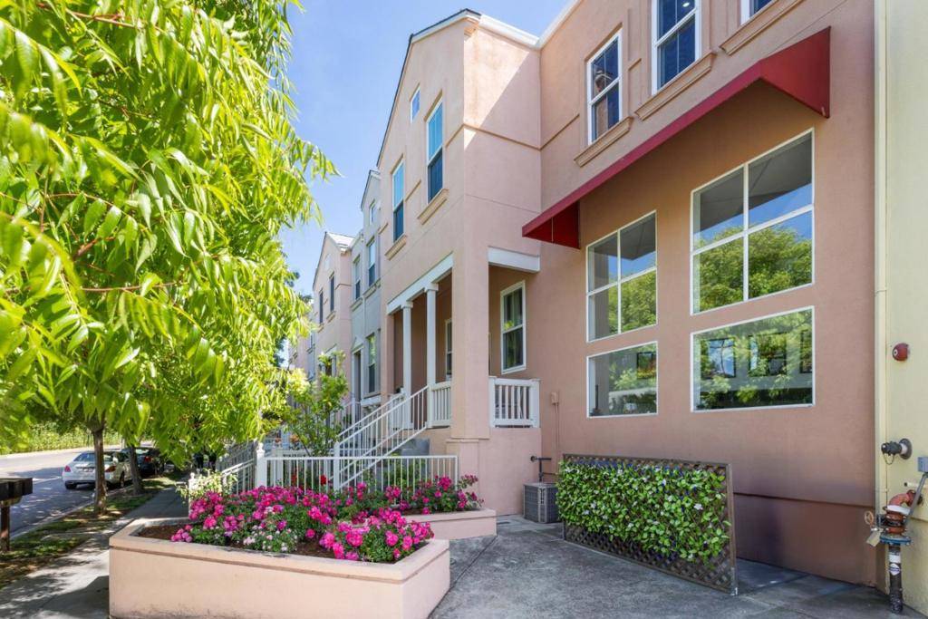 Mountain View, CA 94040,2009 Showers DR #2