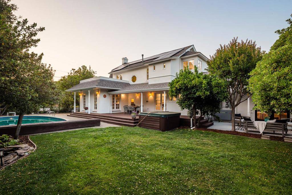 Palo Alto, CA 94301,1404 Bryant ST
