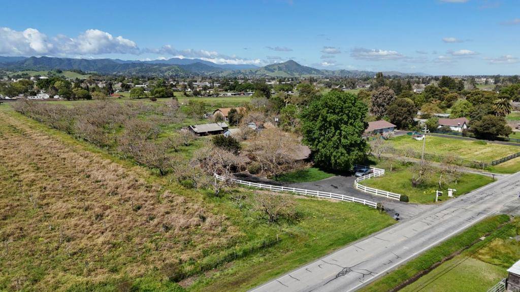 San Martin, CA 95046,13755 Columbet AVE
