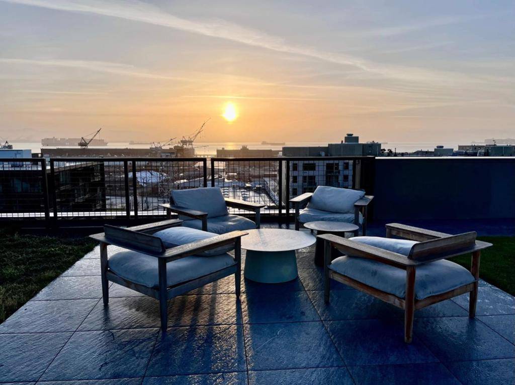 San Francisco, CA 94107,815 Tennessee ST #101