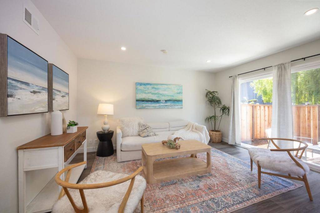 Half Moon Bay, CA 94019,1026 Suzanne CT