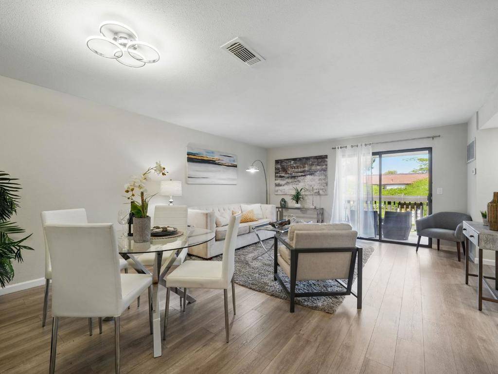 Sunnyvale, CA 94085,612 San Conrado TER #7