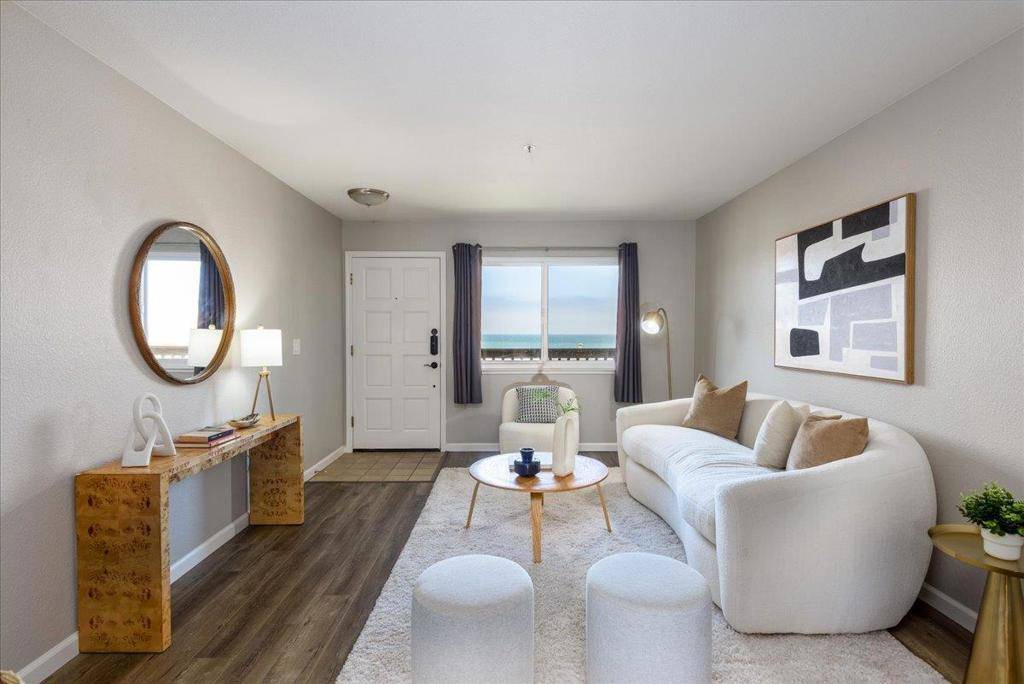 Pacifica, CA 94044,2355 Beach BLVD #303