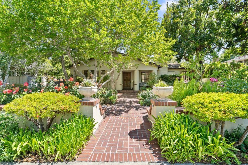 Palo Alto, CA 94301,2365 Waverley ST