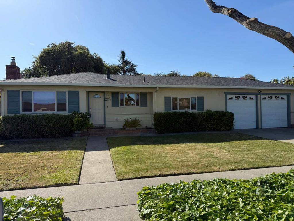 Salinas, CA 93901,913 Camden WAY