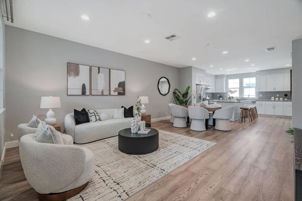 Milpitas, CA 95035,285 Wild Rose WAY