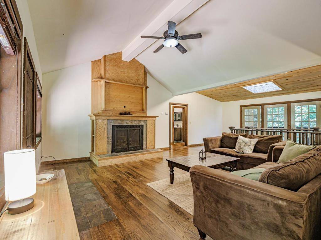 Felton, CA 95018,596 Willow WAY