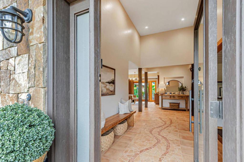 Monte Sereno, CA 95030,15393 Via Caballero