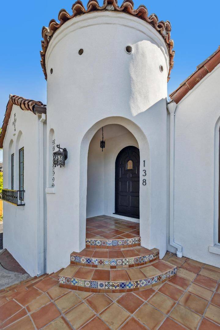 Burlingame, CA 94010,138 Valdeflores DR