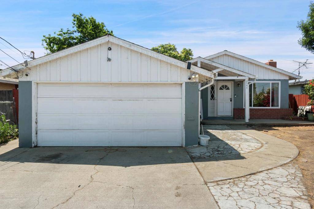 East Palo Alto, CA 94303,2547 Hazelwood WAY
