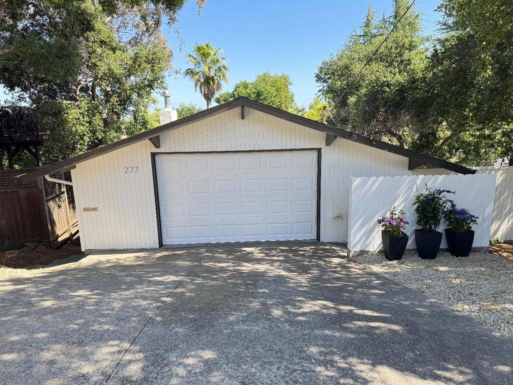 San Carlos, CA 94070,277 Oakview DR