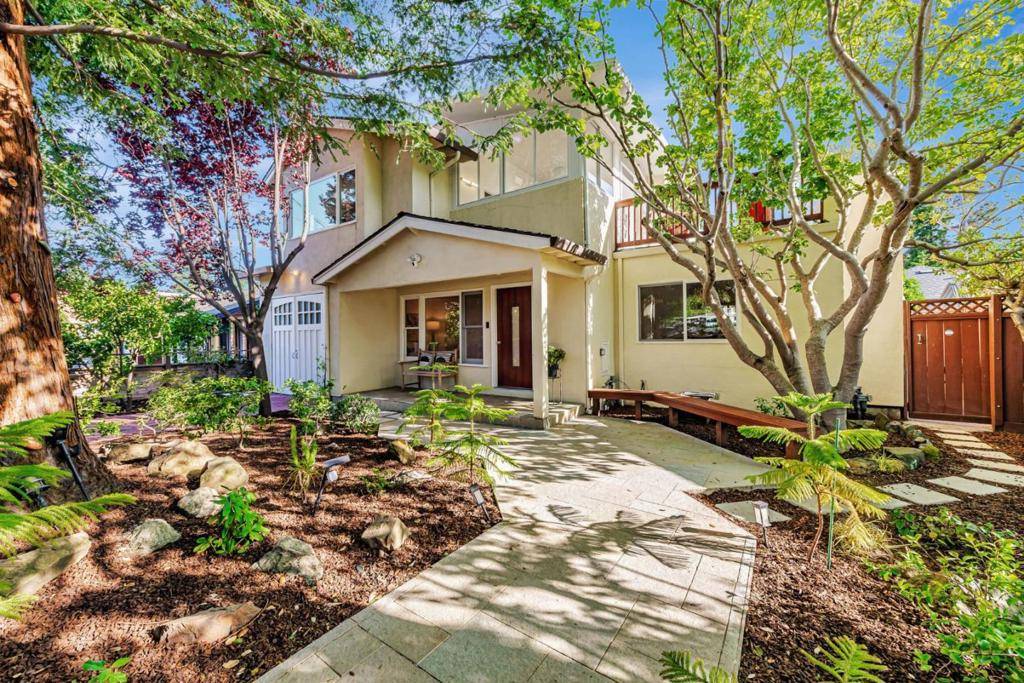 Menlo Park, CA 94025,3704 Fair Oaks AVE