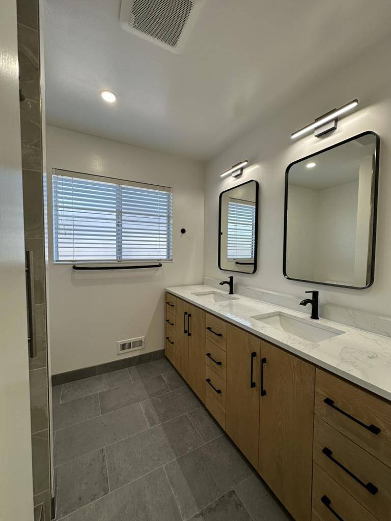 Saratoga, CA 95070,12689 Cambridge DR