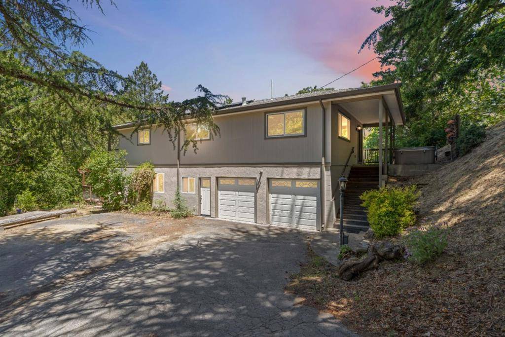 Los Gatos, CA 95033,24895 Skyland RD