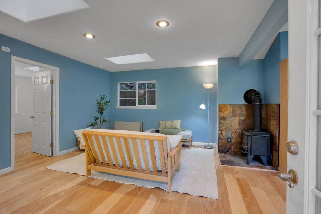 Brookdale, CA 95007,895 Forest WAY